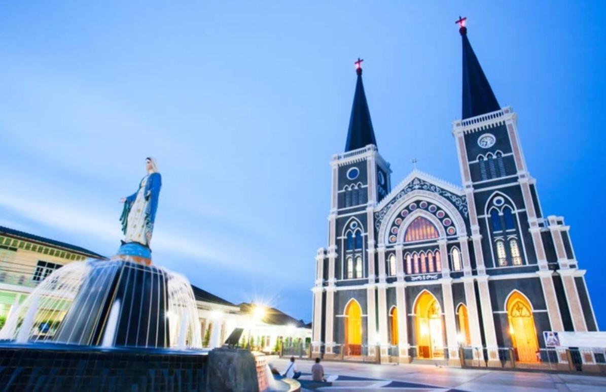 K.P. Grand Hotel Chanthaburi Exterior photo
