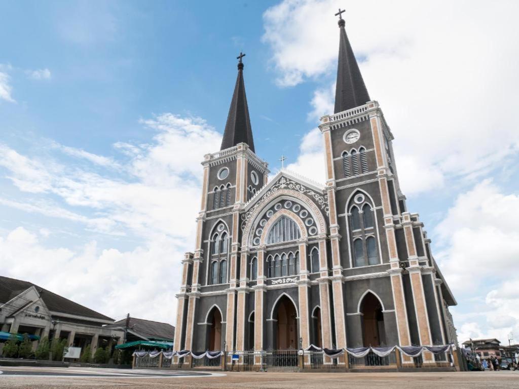 K.P. Grand Hotel Chanthaburi Exterior photo